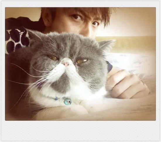 郎朗微信答题赠送签名cd 方力申发廊偶遇邓丽欣