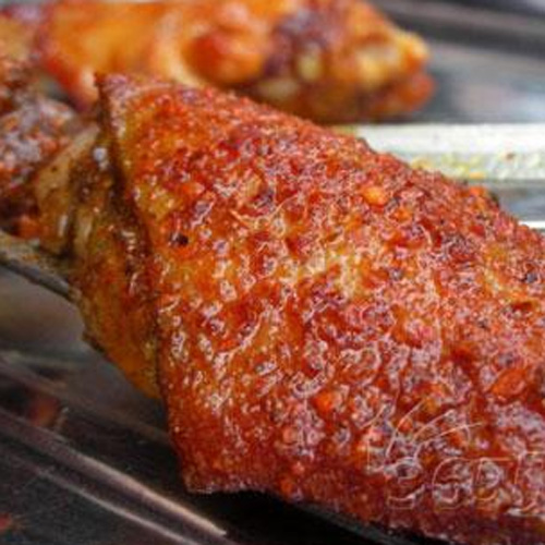 新闻事件: 【最变态辣鸡翅】 英国一家餐馆近日推出了"挑战变态辣