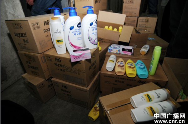 天津警方重拳出击 打掉假洗发水经销团伙