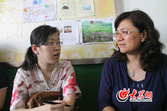 舜耕小学举办家长开放日 2000名家长走进课堂