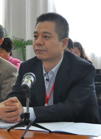 变被动给群众服务为主动为群众服务专访紫阳县委书记王晓江