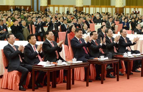 七常委与人民日报的“第一次亲密接触”_手机凤凰网