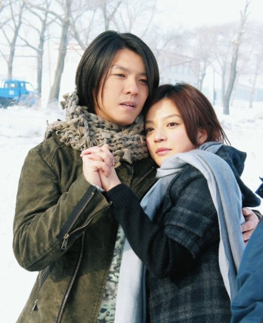 阿杜新专辑呼之欲出忙于录音遥祝赵薇生日快乐