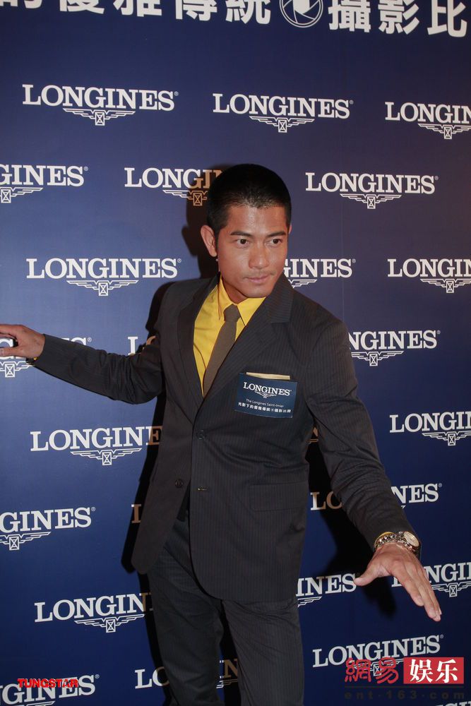 郭富城公开熊黛林女友地位 称近期报道令她委屈