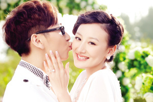 李好和郭晓敏的结婚照 图片来源 重庆时报 