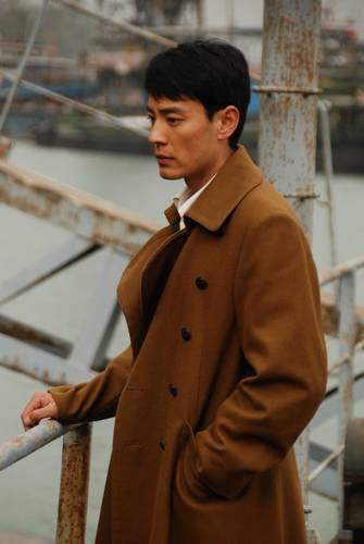 《山楂树之恋》正在江苏卫视热播,李光洁和王珞丹在剧中饰演的"老三"
