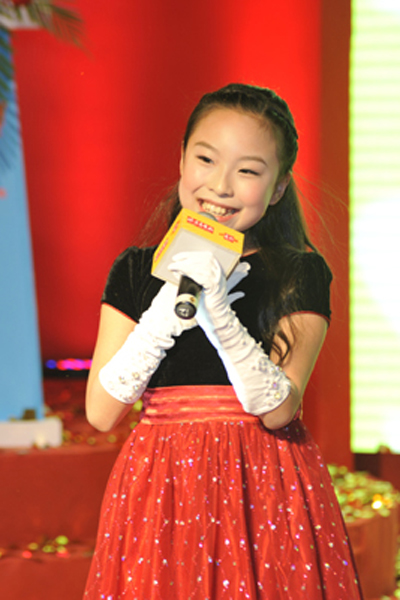 童星周梦姣助阵北青颁奖盛典献唱电影主题曲图