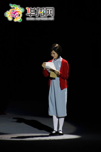 重师学子唱响青春之歌热血青年再现激情岁月