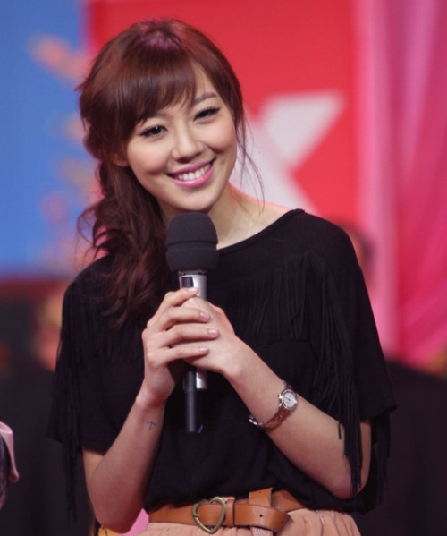 刘冬林雪薇张馨予潘霜霜宅男女神素颜照露真颜