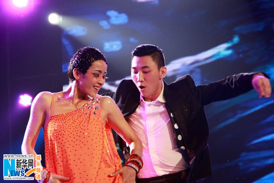 黄曼舞林大会夺冠拉丁舞后众望所归图