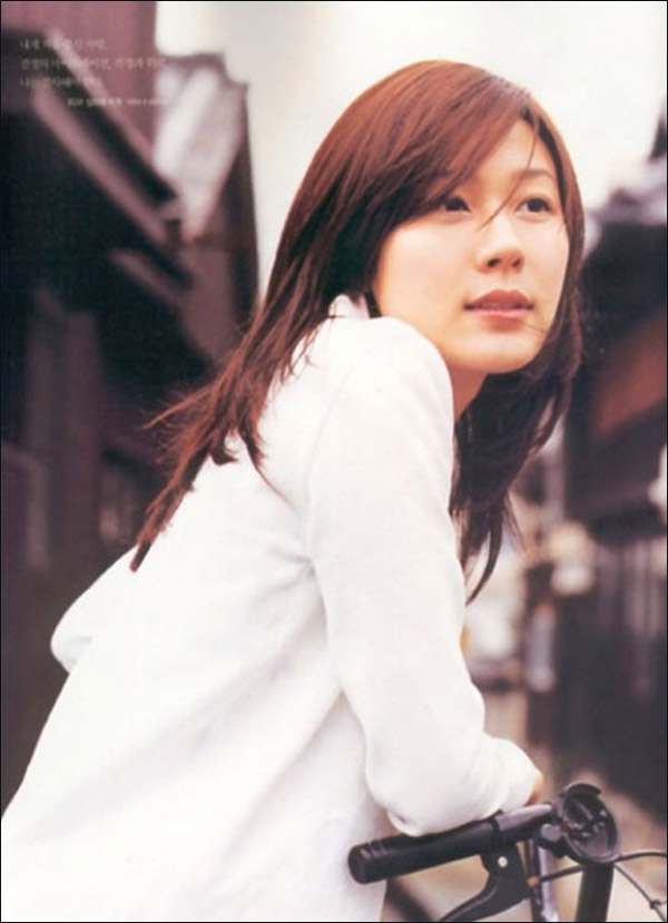 韩星金荷娜出道早期青涩旧照曝光 清纯可人(高清)