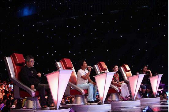 天籁之声总决赛首场唱响齐秦领衔巨星评委团