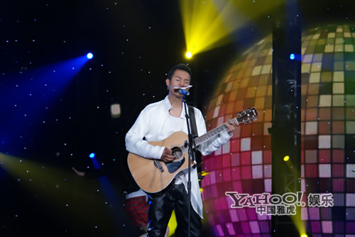 旦曲阿帝:新派藏式民谣歌手的音乐梦想之路