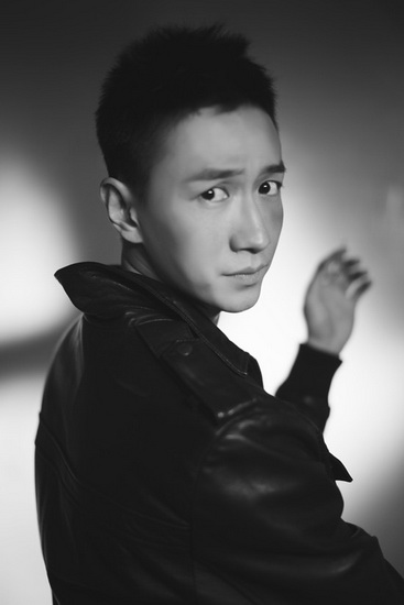 火蓝刀锋卫视热播李悦铭一展儒将风采