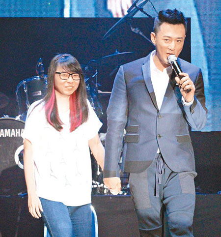 林峰破例缺席劲歌优秀选照得奖 陈法拉不获优待