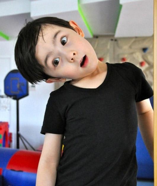 中美混血小正太alex走红似林志颖尼坤结合体图