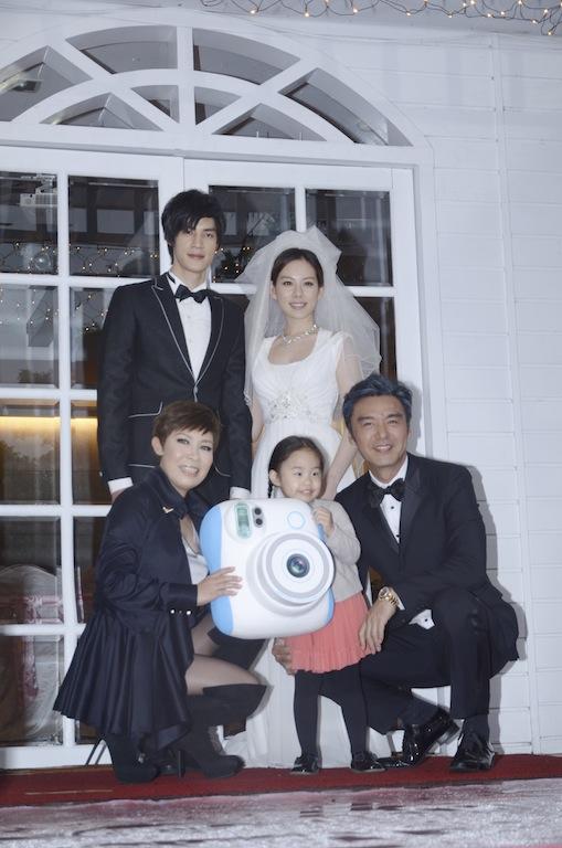 黄小琥将推全新专辑钟镇涛携小女儿跨刀出演