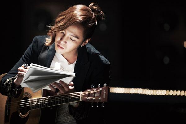 张根硕icumv结局曝光与朴敏英对视放电图